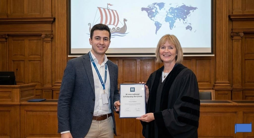 BI Scholarships for Norwegian and International Students